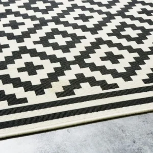 marque pas cher en ligne Maisons Du Monde Tapis En Polypropylène Tissé Motifs Graphiques Noirs Et Blancs 120×180 8