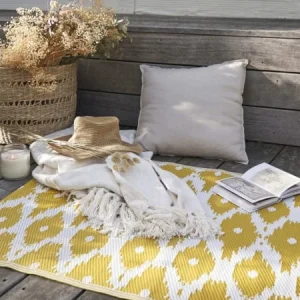 Maisons Du Monde Tapis Réversible En Polypropylène Jaune Motifs Graphiques Blancs 75×140 Vente 9